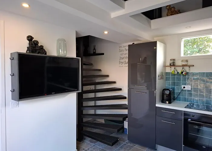 Neuf Independant Apartment *